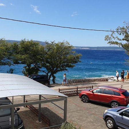 Beachfront Apartmant Veli ノヴィ・ヴィノドロスキー エクステリア 写真